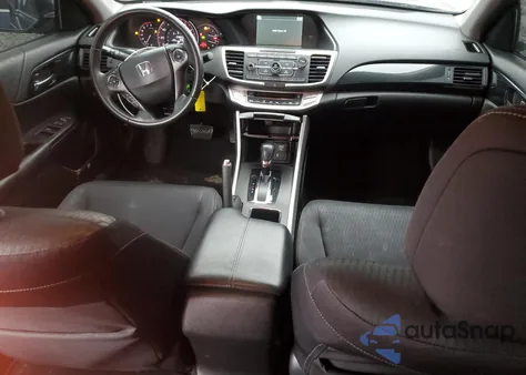 2015 Honda Accord Sport z USA, uszkodzony, nr VIN 1HGCR2F53FA066726